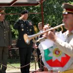 Незнаен воинген. Златан Стойков - нач. на ГЩ на БАген. Джон Крадък - върховния главнокомандващ на Обединените въоръжени сили на НАТО в Европа
