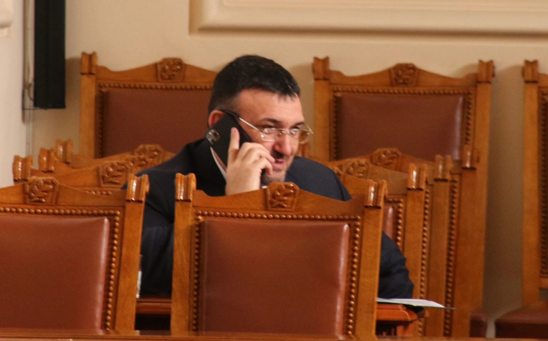 Парламент Кирил Ананиев Младен Маринов
