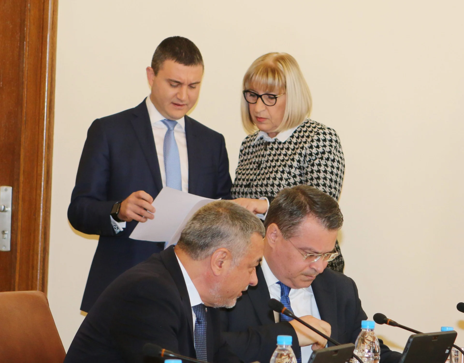 Министерски съвет Владислав Горанов Цецка Цачева
