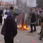 карнавал македония изгаряне изгорено българско знаме вевчани