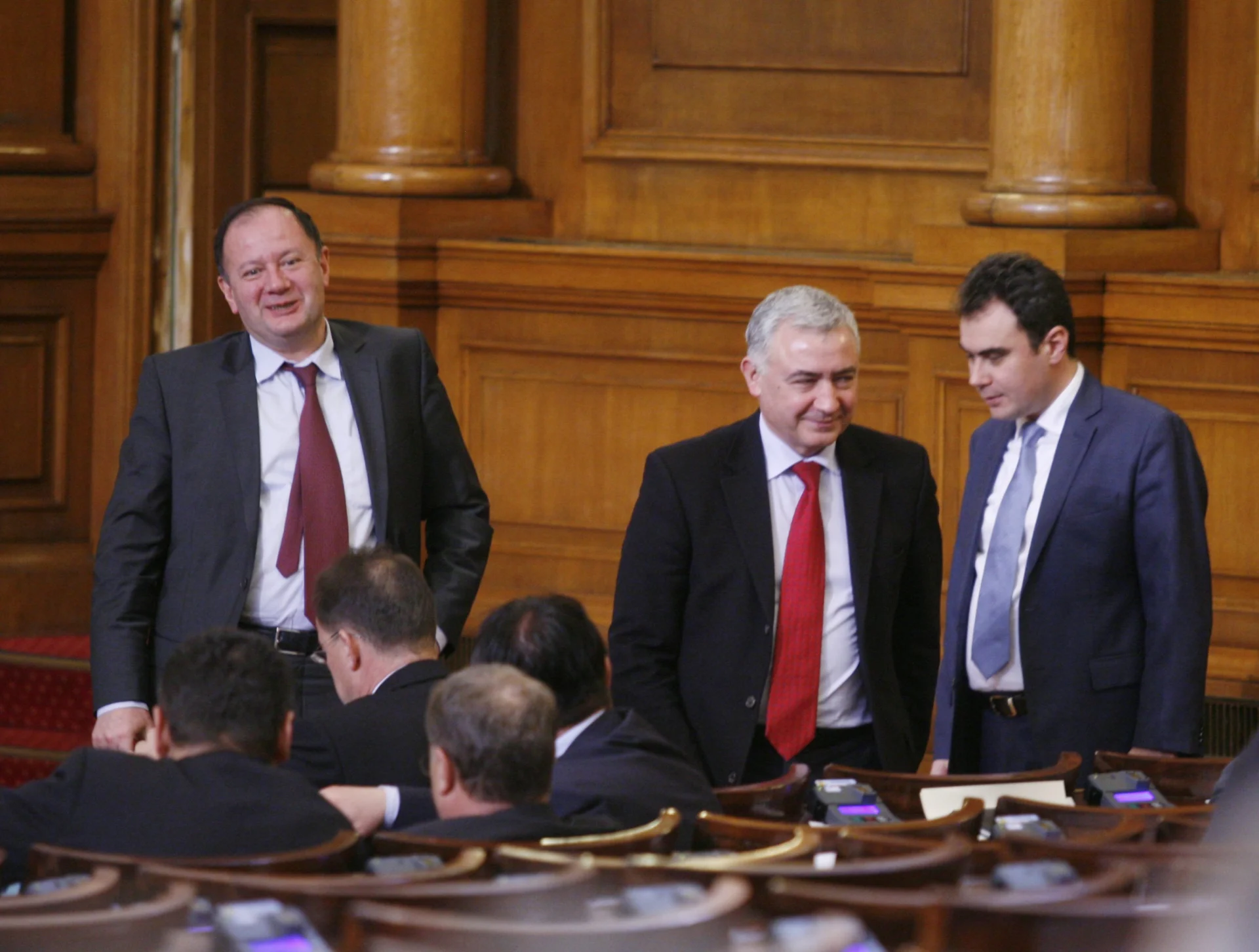 Парламент гласуване на външен дълг Михаил Миков - предс БСП Атанас Мерджанов Жельо Бойчев