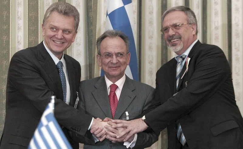 Парламентът е напът да развали договорките от 2007-а.