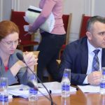 Парламент комисия по икономическа политика застрахователи застрахователен кодекс Ралица Агаин Фейзи Бекир - зам. мин. на фин.