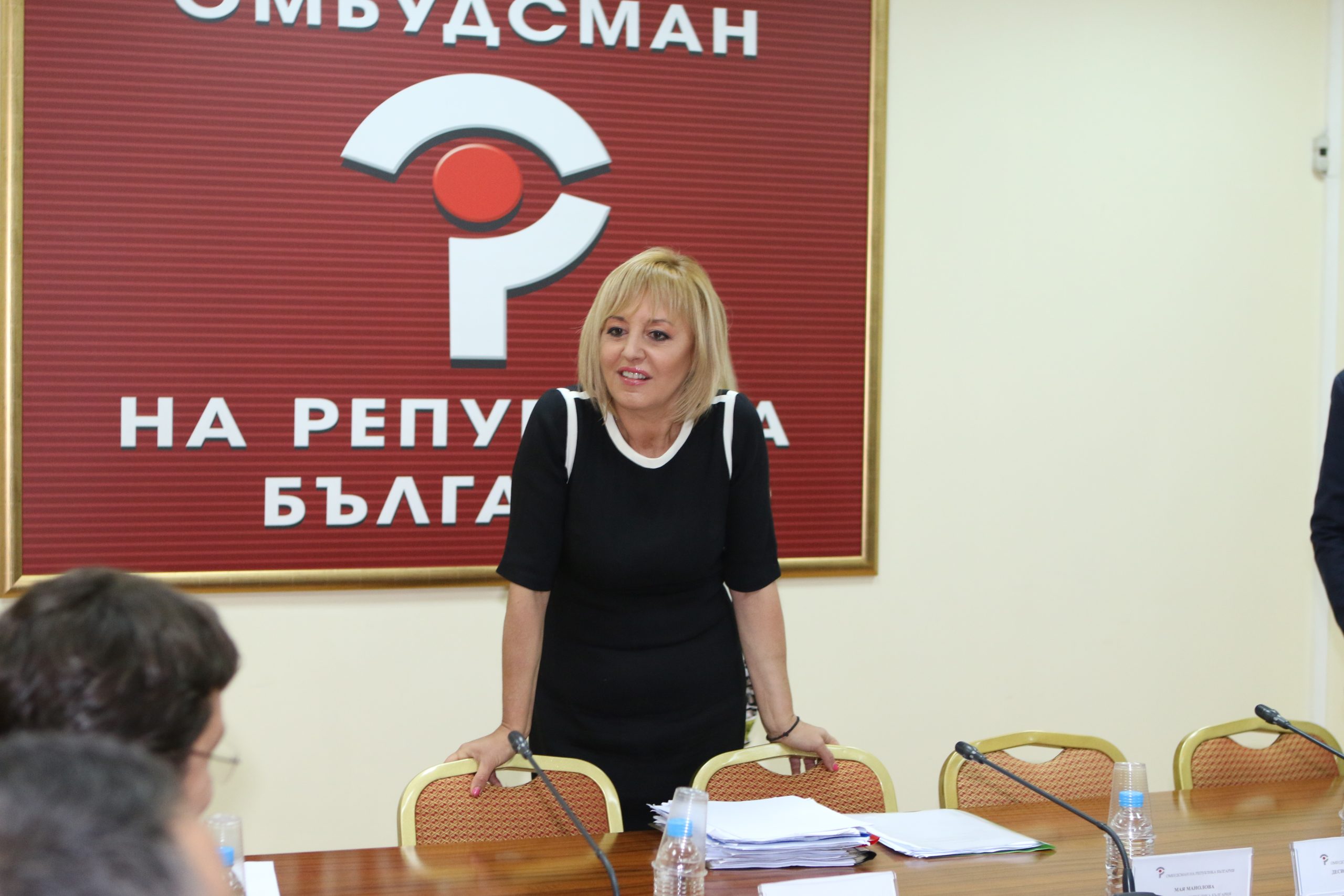 Мая Манолова омбудсман бързи кредити оплаквания