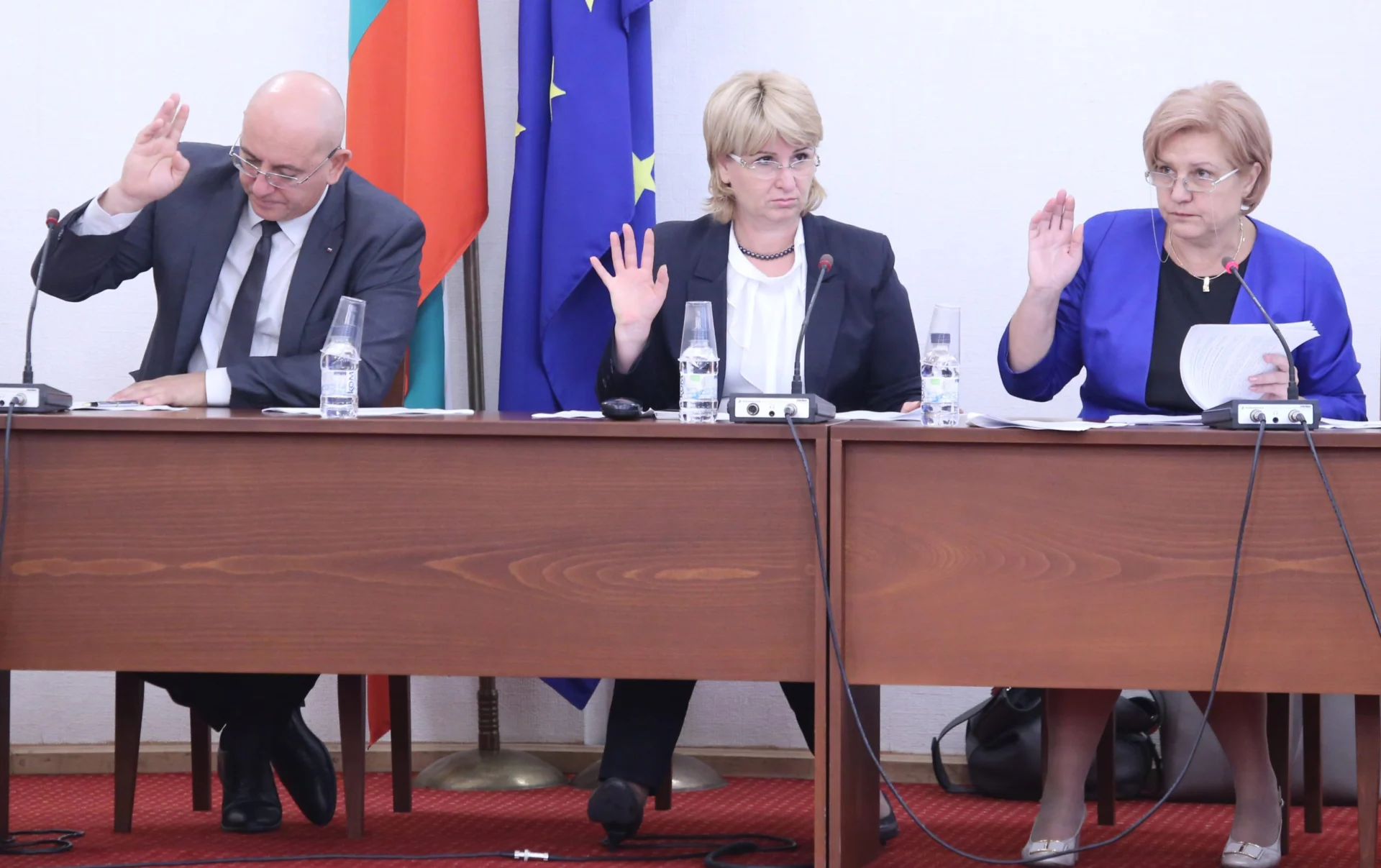 Парламент - комисия по бюджет и финанси