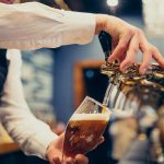 Продажбите на бира през заведенията драстично намаляха