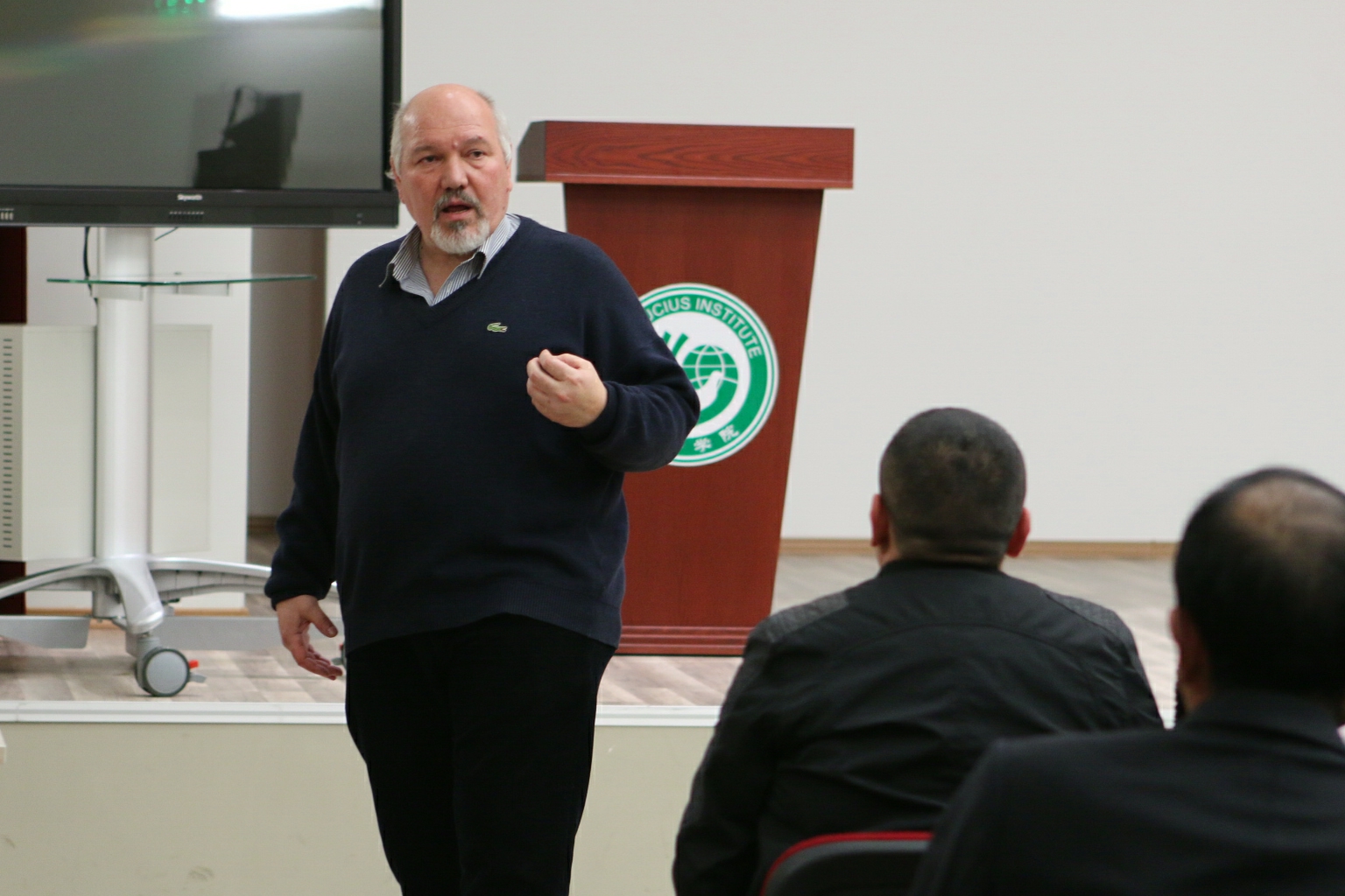 Александър Маринов представи новата си монография