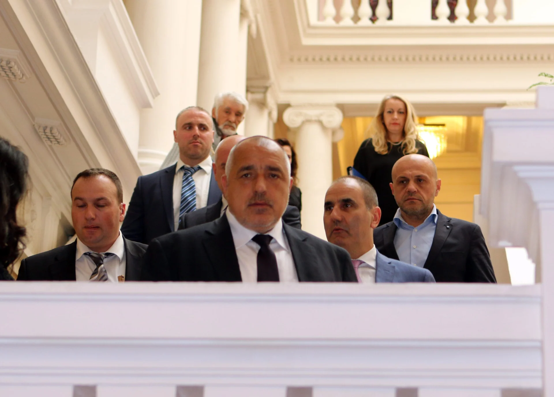 Парламент преговори БСП ГЕРБ Бойко Борисов Цветан Цветанов