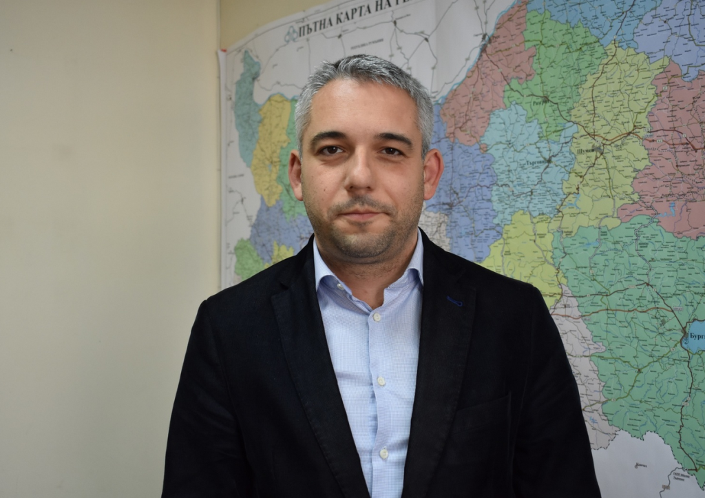 Антон Антонов - ТОЛ управление - АПИ
