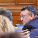 Парламент Младен Маринов