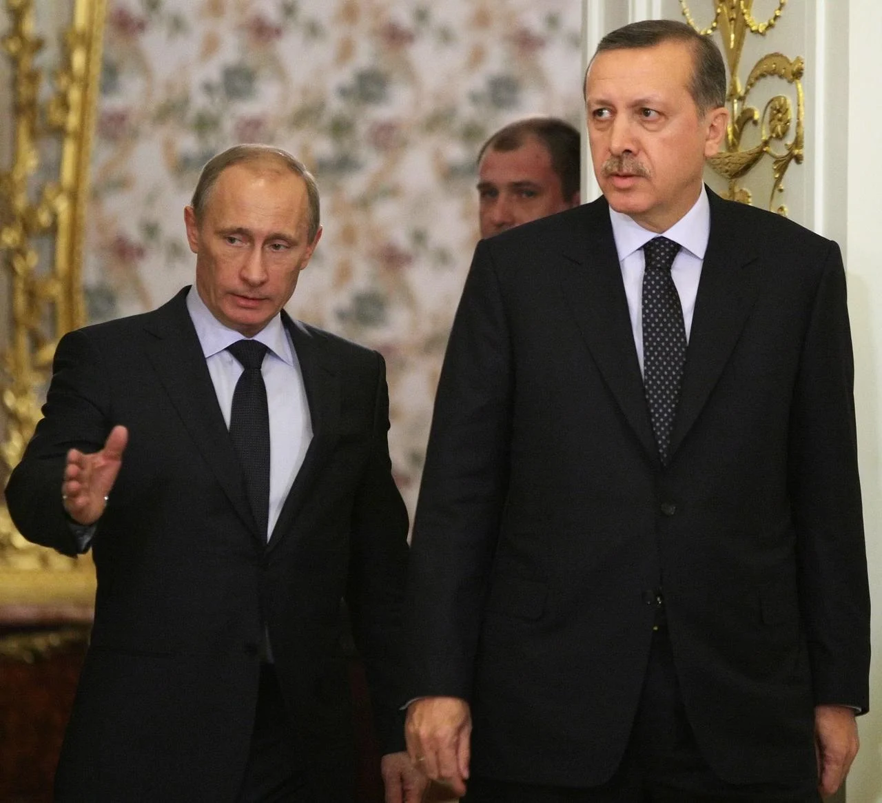 Владимир Путин - мин.председател на РусияРеджеп Ердоган - премиер на Турция