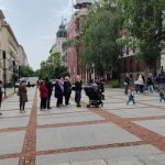 Опашка за билети пред Народния театър, Народен театър, музеи, кино