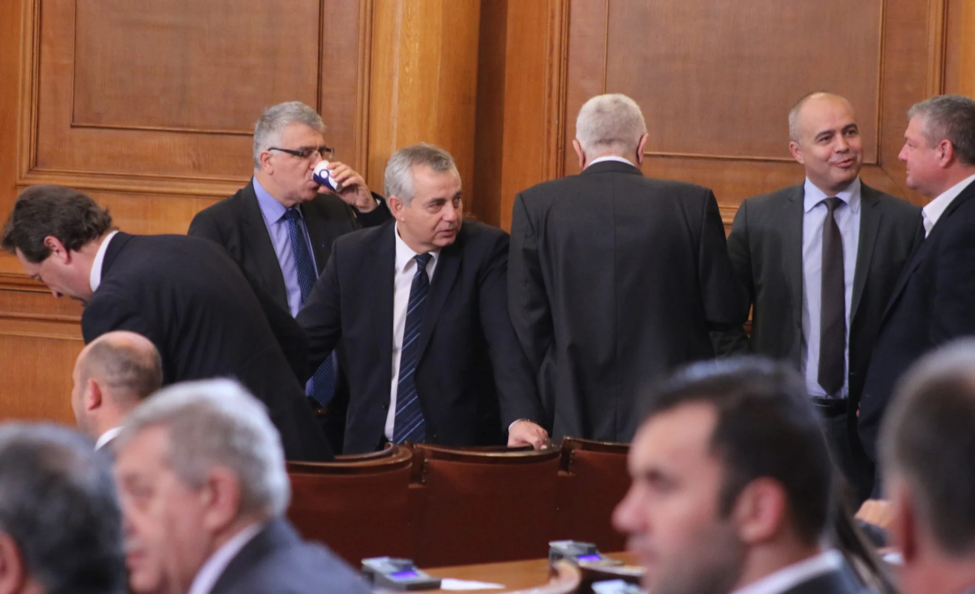 Парламент Бюджет на НЗОК БСП Емил Райнов Румен Гечев