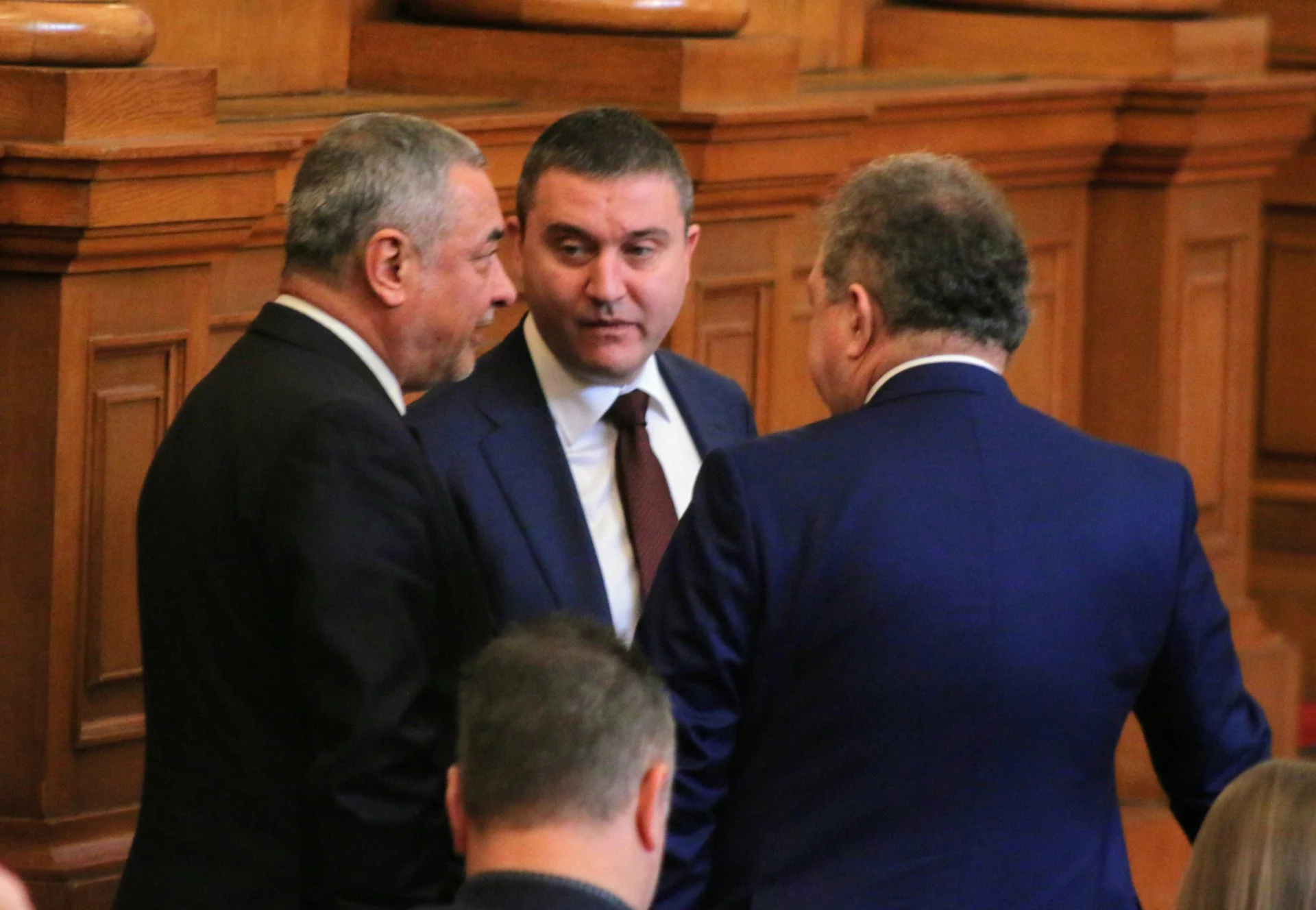 Парламент Валери Симеонов Владислав Горанов