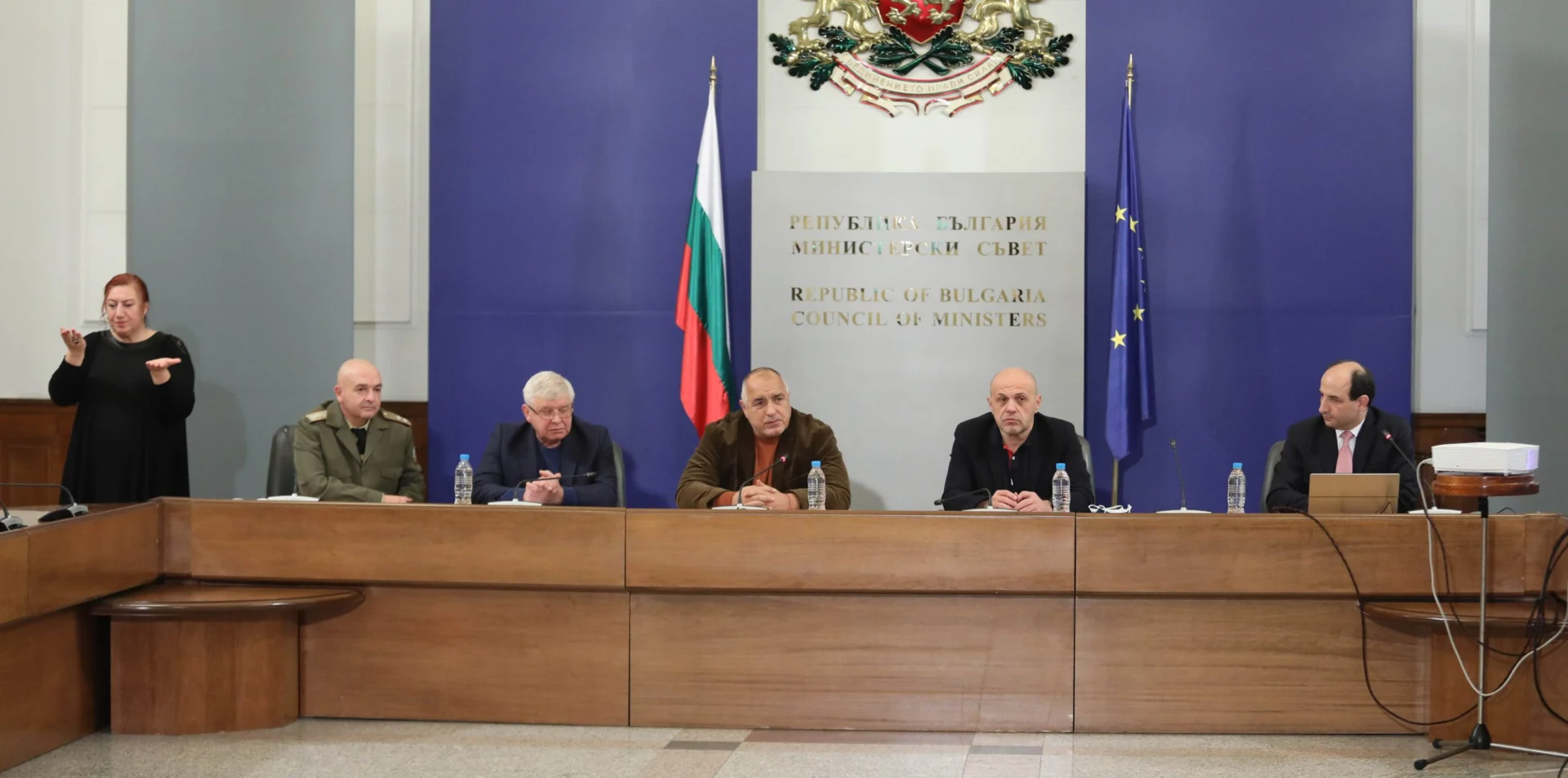 Министерски съвет брифинг за представяне на национална информационна система за борба с COVID-19 Кирил Ананиев Бойко Борисов ген. Мутафчийски Томислав Дончев