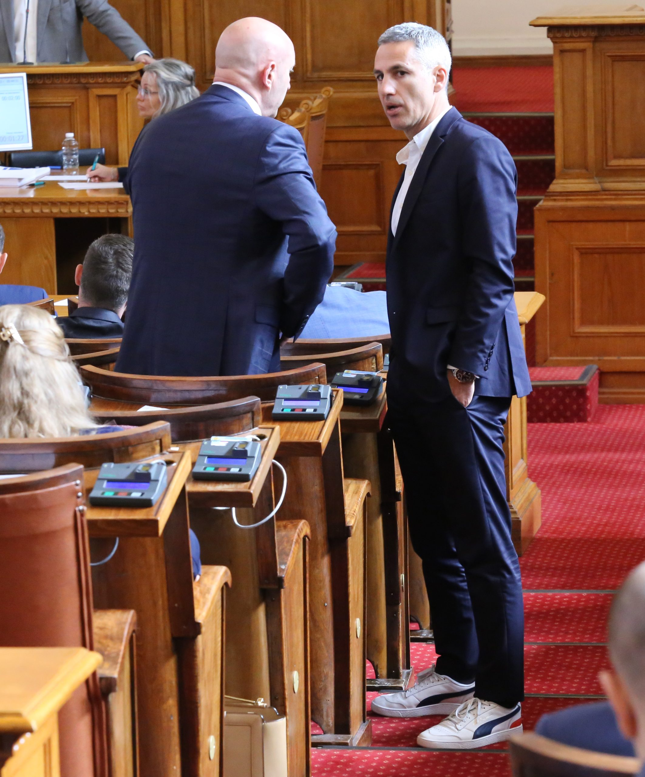 Парламент Андрей Гюров
