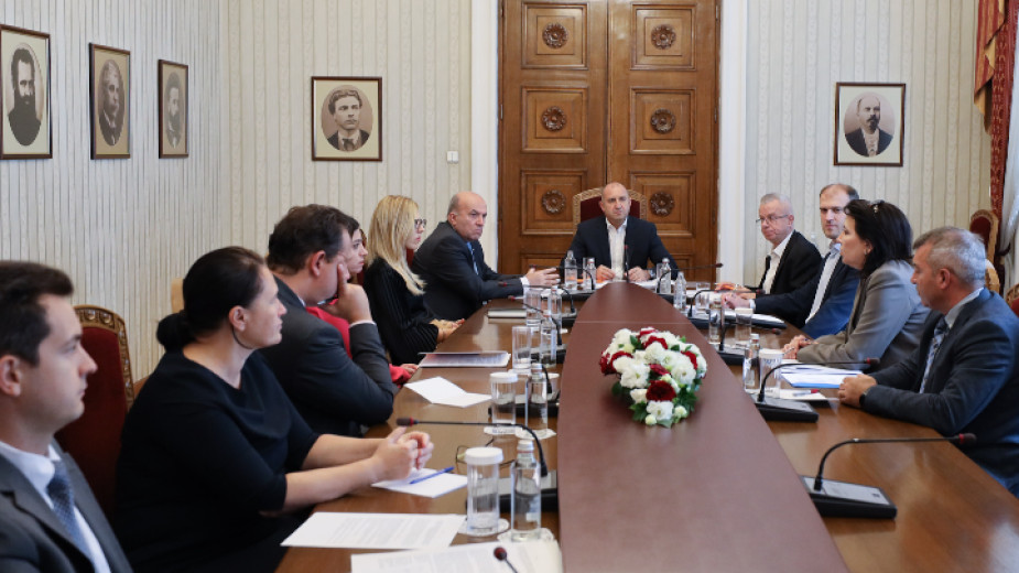 Румен Радев