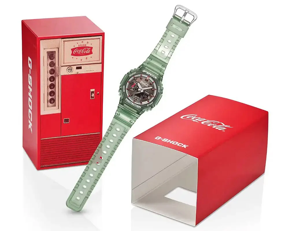 Новият часовник на Casio - G-Shock x Coca-Cola се превърна в хит сред колекционерите 4 Новият часовник на Casio - G-Shock x Coca-Cola се превърна в хит сред колекционерите