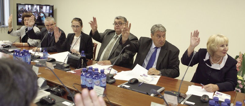 Бившият заместник-директор на Националната следствена служба Румен Георгиев (вторият отдясно) ръководеше изграждането на ЕИСПП