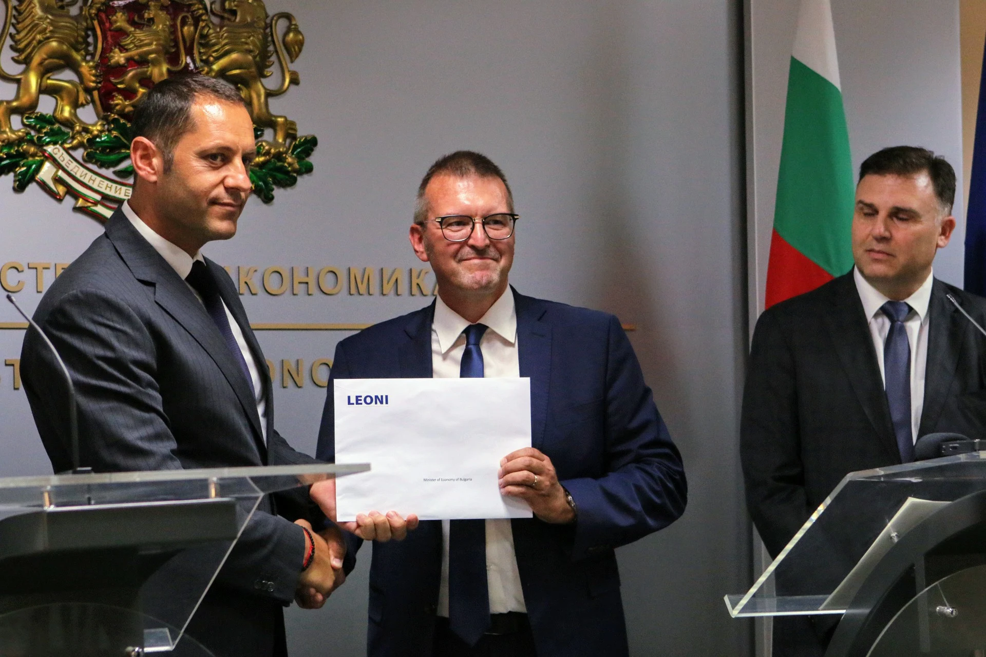 Глобален доставчик Leoni на продукти