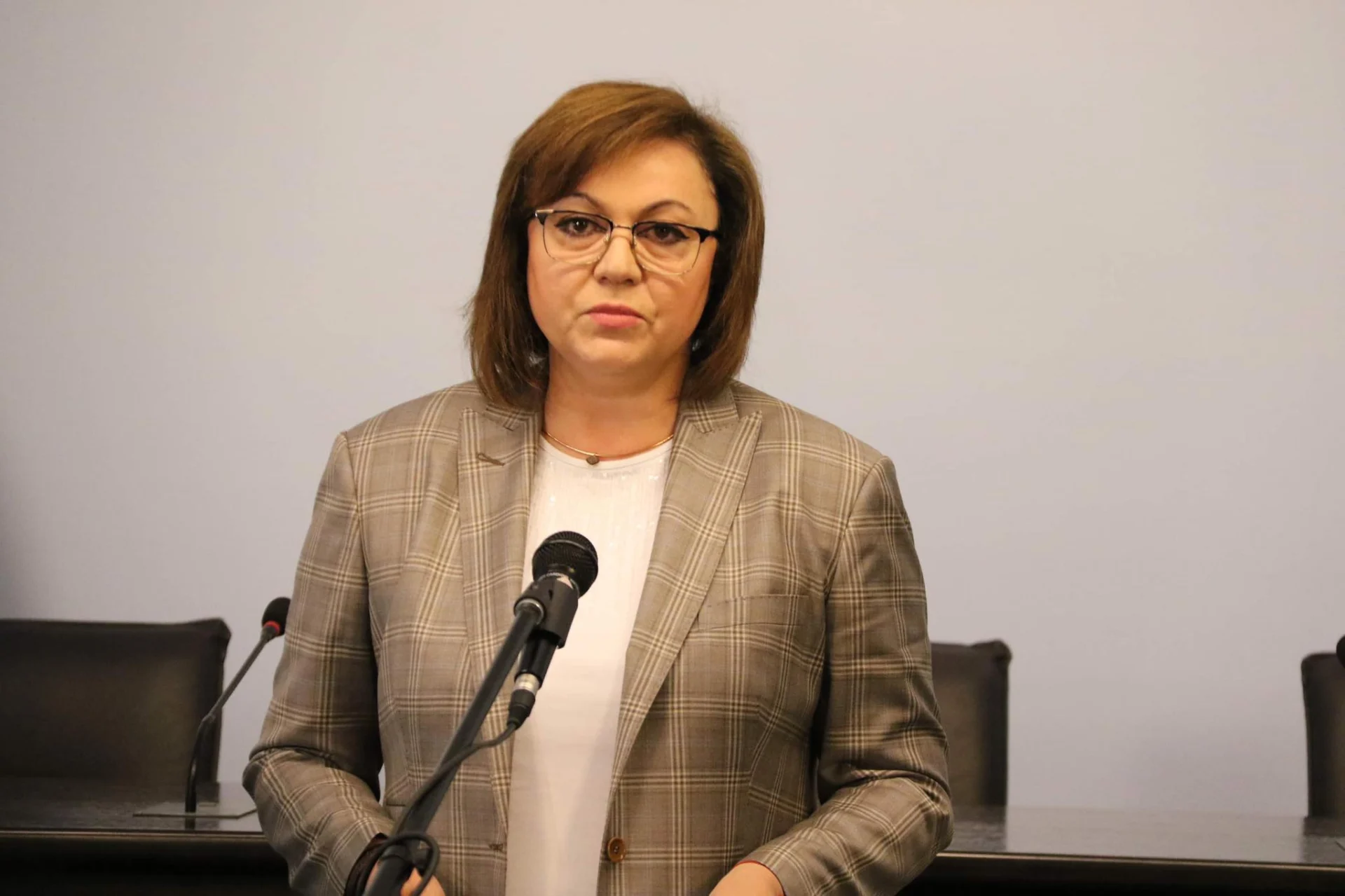 Корнелия Нинова