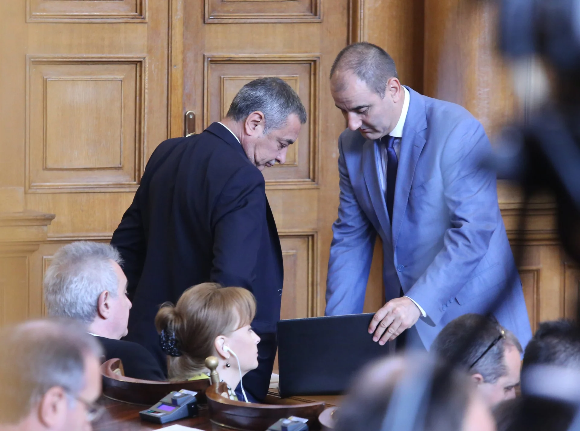 Парламент Валери Симеонов