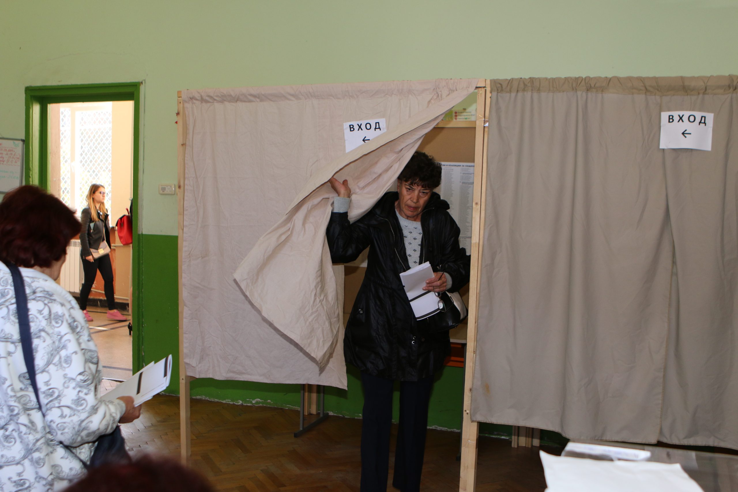 Избори гласуване вот избиратели