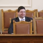 ПарламентПетър Чобанов - мин. на финансите