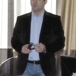 Основният спонсор на ГЕРБ в Русе Красимир Даков ще се раздели с част  от ипотекираните си имоти.