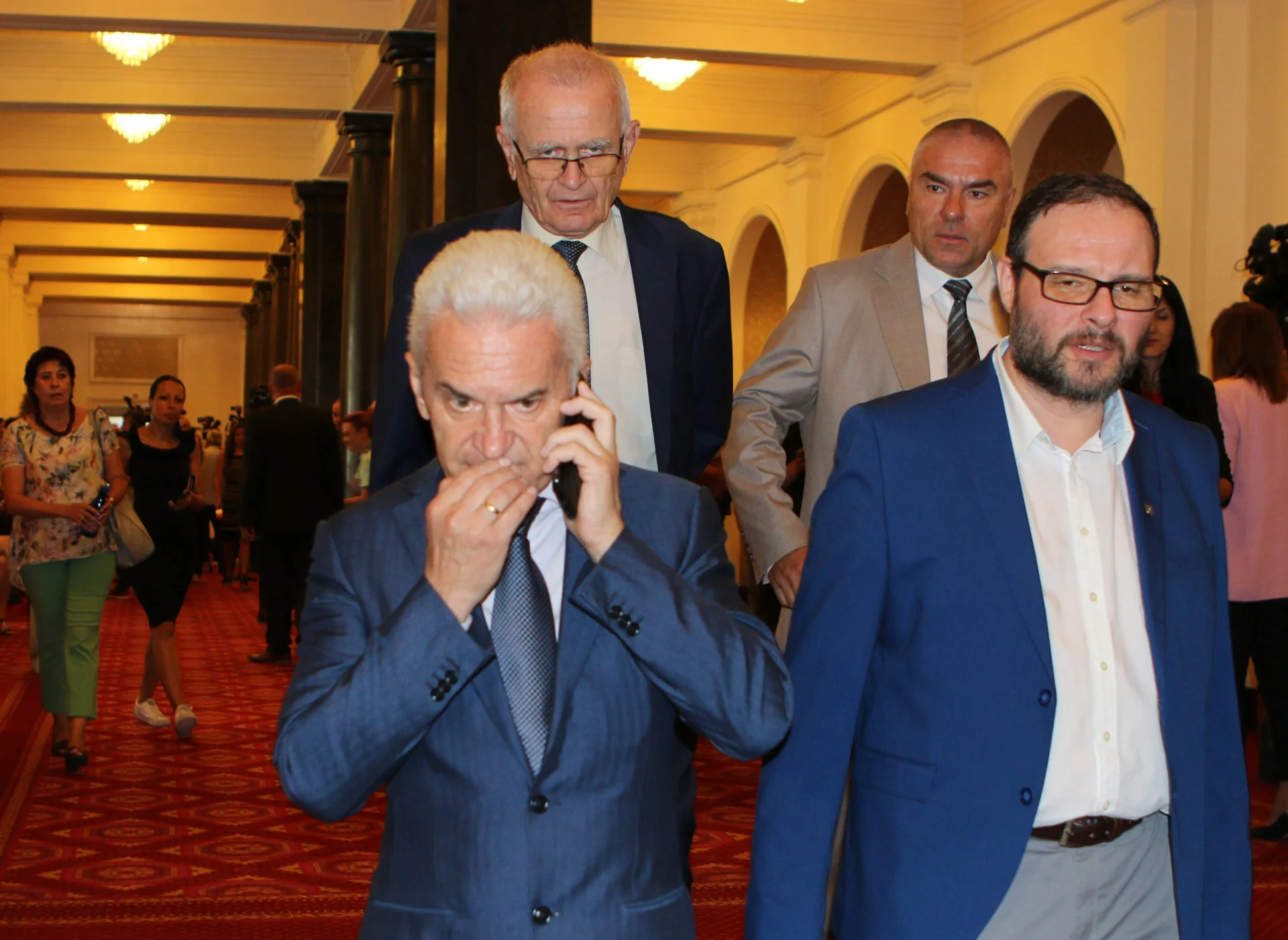 Парламент Волен Сидеров