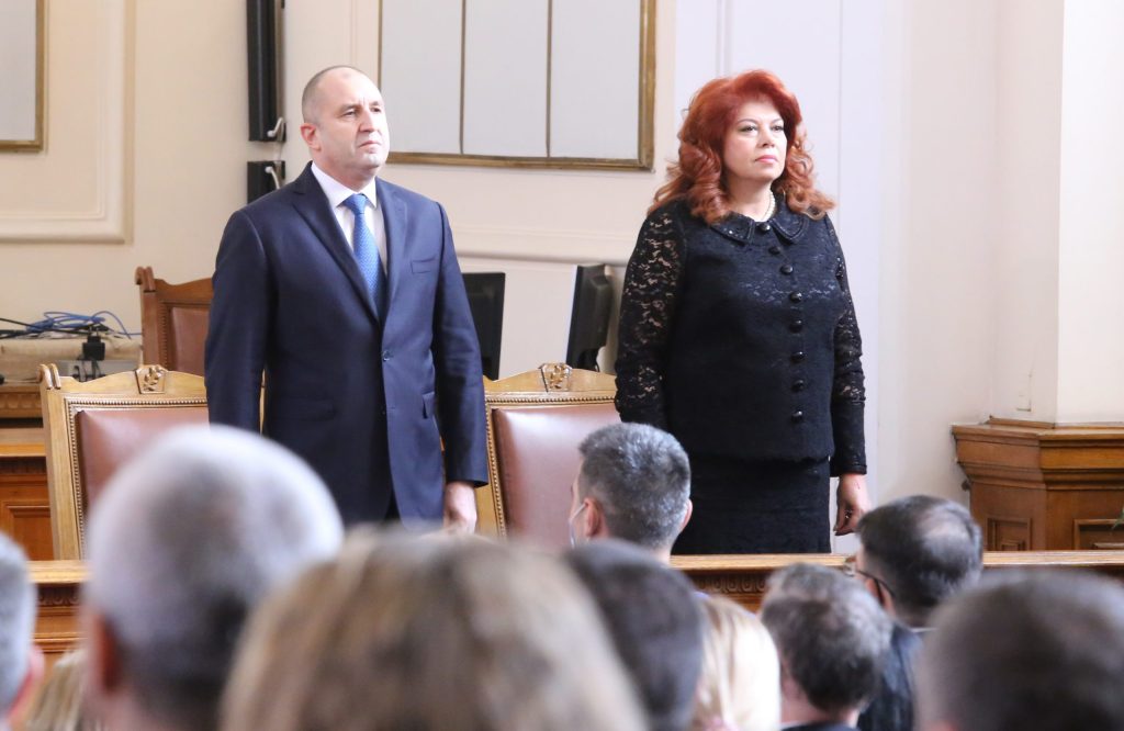 Румен Радев ще открие форум „Зеленият преход в страните от Централна и Източна Европа 2023" 4 Парламент Клертва на Румен Радев и Илияна Йотова