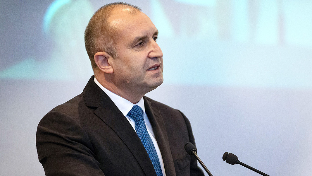Румен Радев