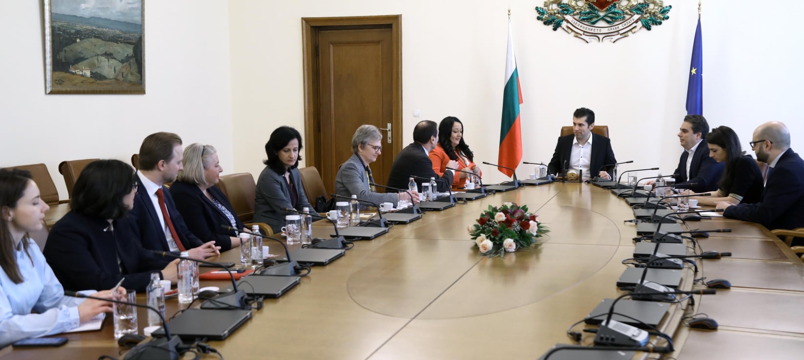 Среща на Кирил Петков с представители на ЕИБ и ЕБВР