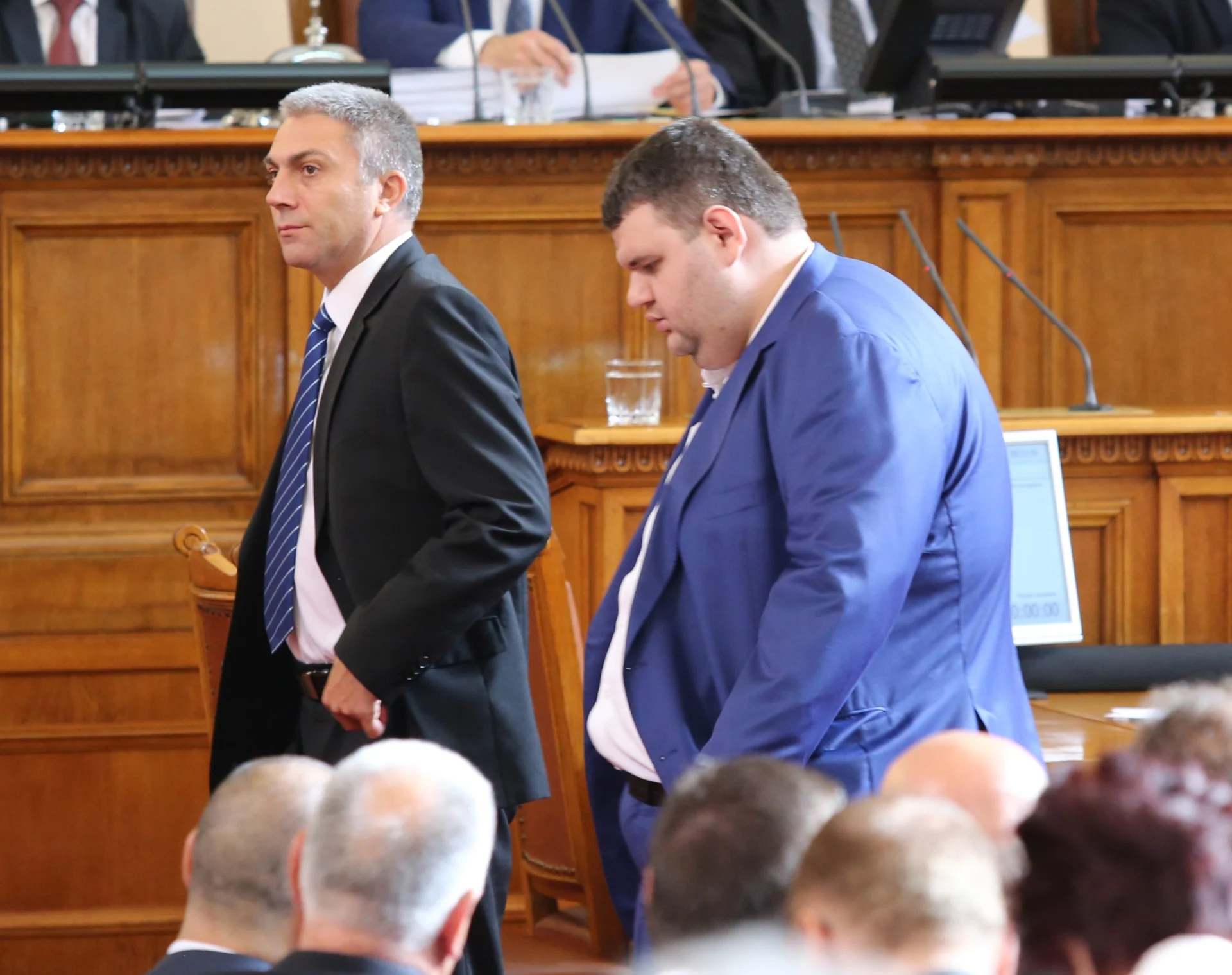 Парламент Делян Пеевски Мустафа Карадайъ