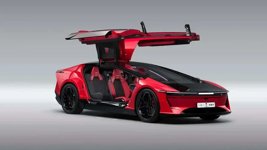 ceer exobot sedan