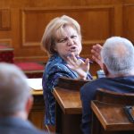 Парламент Менда Стоянова