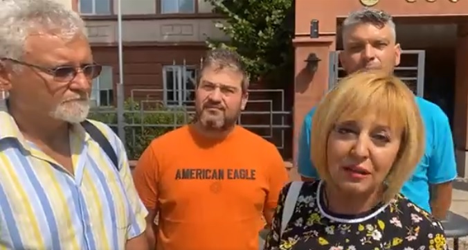 Мая Манолова