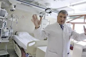 Проф. Любомир Спасов и екипите му за трансплантации в "Лозенец" трябва да защитават професионализма си пред съда.