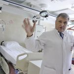 Проф. Любомир Спасов и екипите му за трансплантации в "Лозенец" трябва да защитават професионализма си пред съда.