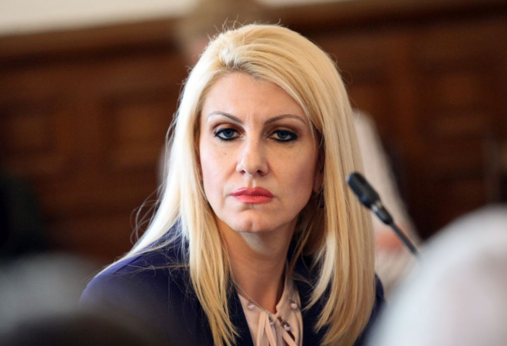 Десислава Ахладова