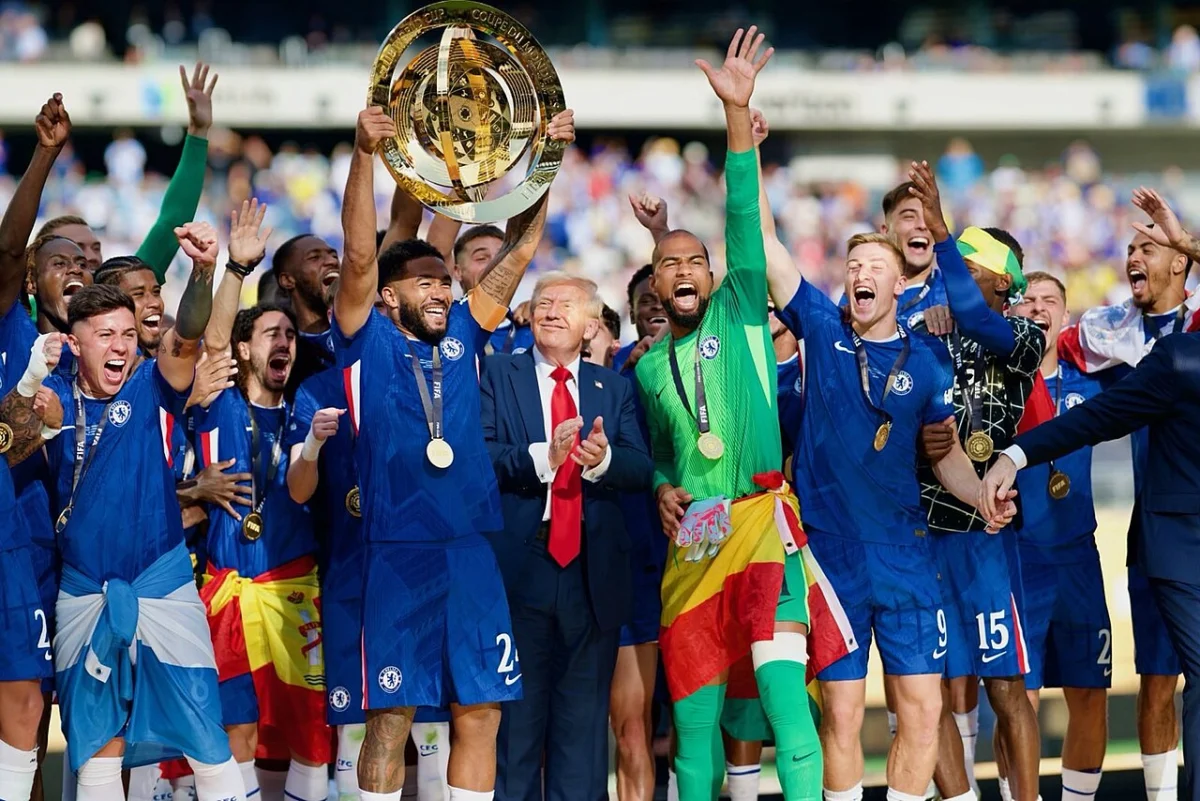 chelsea fc with donald trump at the 2025 fifa club world cup final