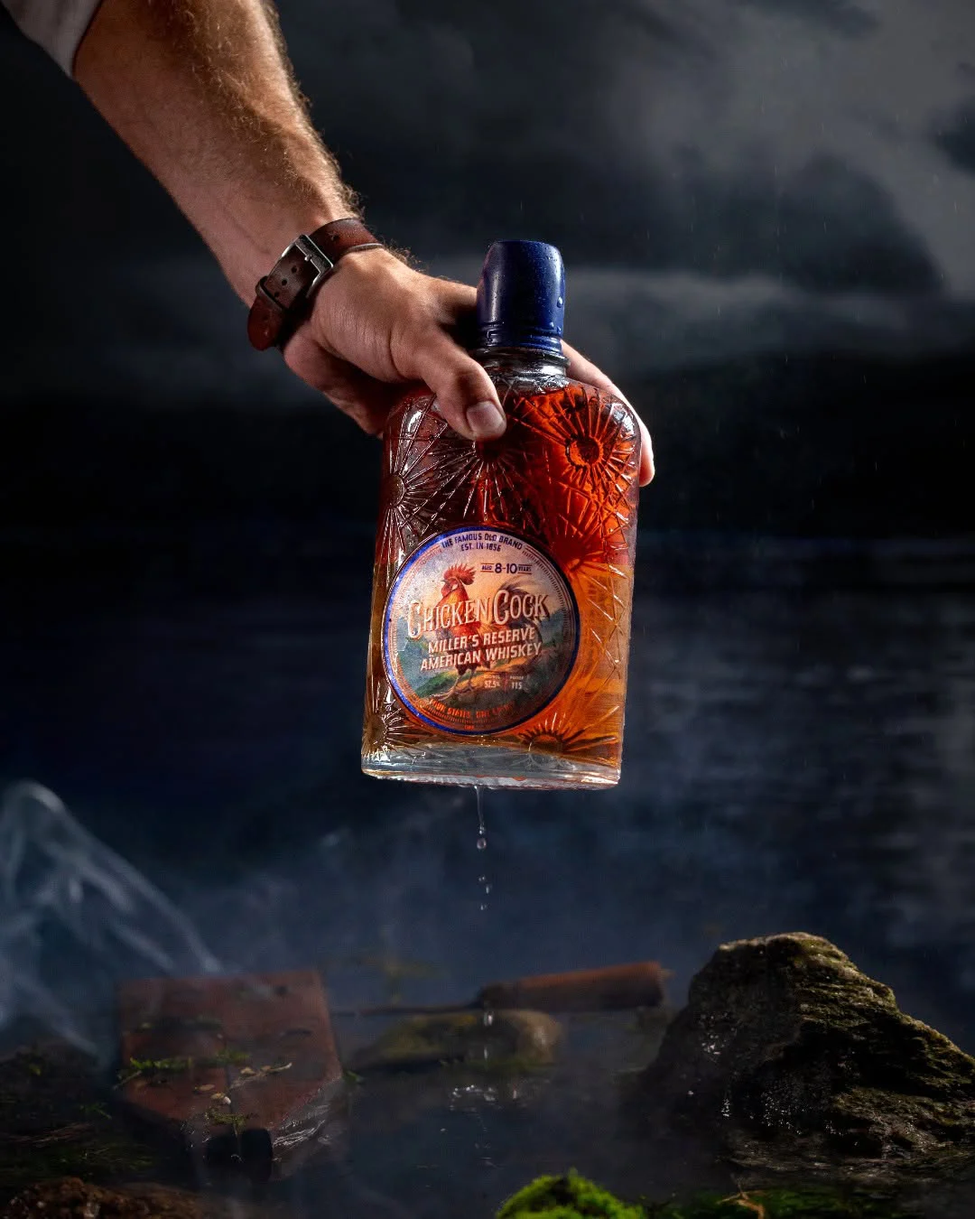 Chicken Cock Whiskey отбелязва 170-ия си юбилей с уиски в декантер с формата на петел