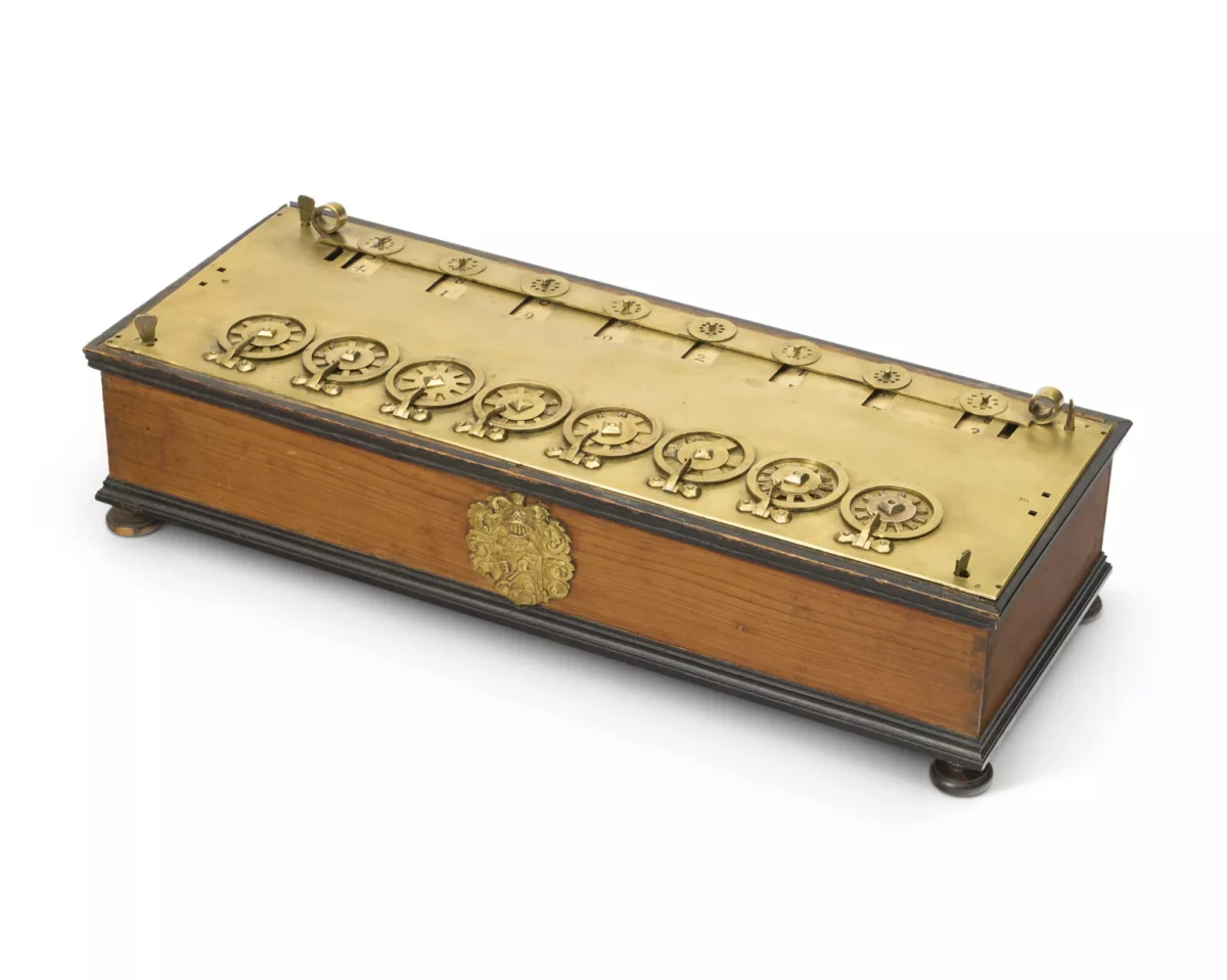 Парижки съд блокира търга на един от първите калкулатори на Паскал 