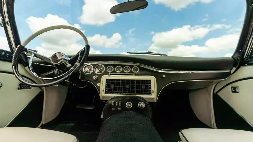 Chrysler California Ghia