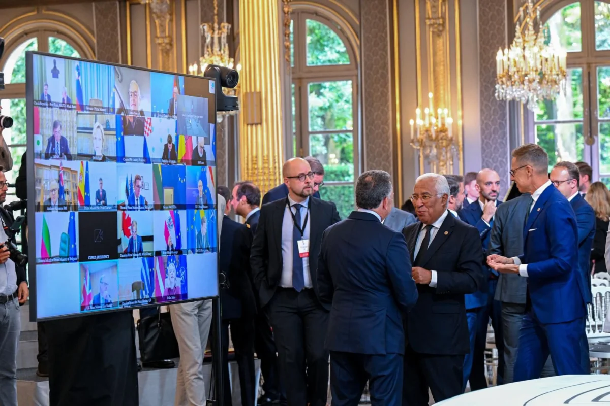 войски в Украйна