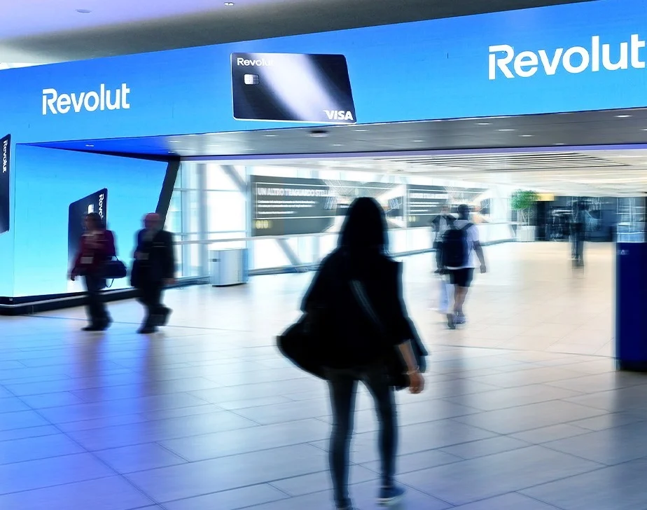 Revolut навлиза на пазара в ОАЕ с лиценз от Централната банка