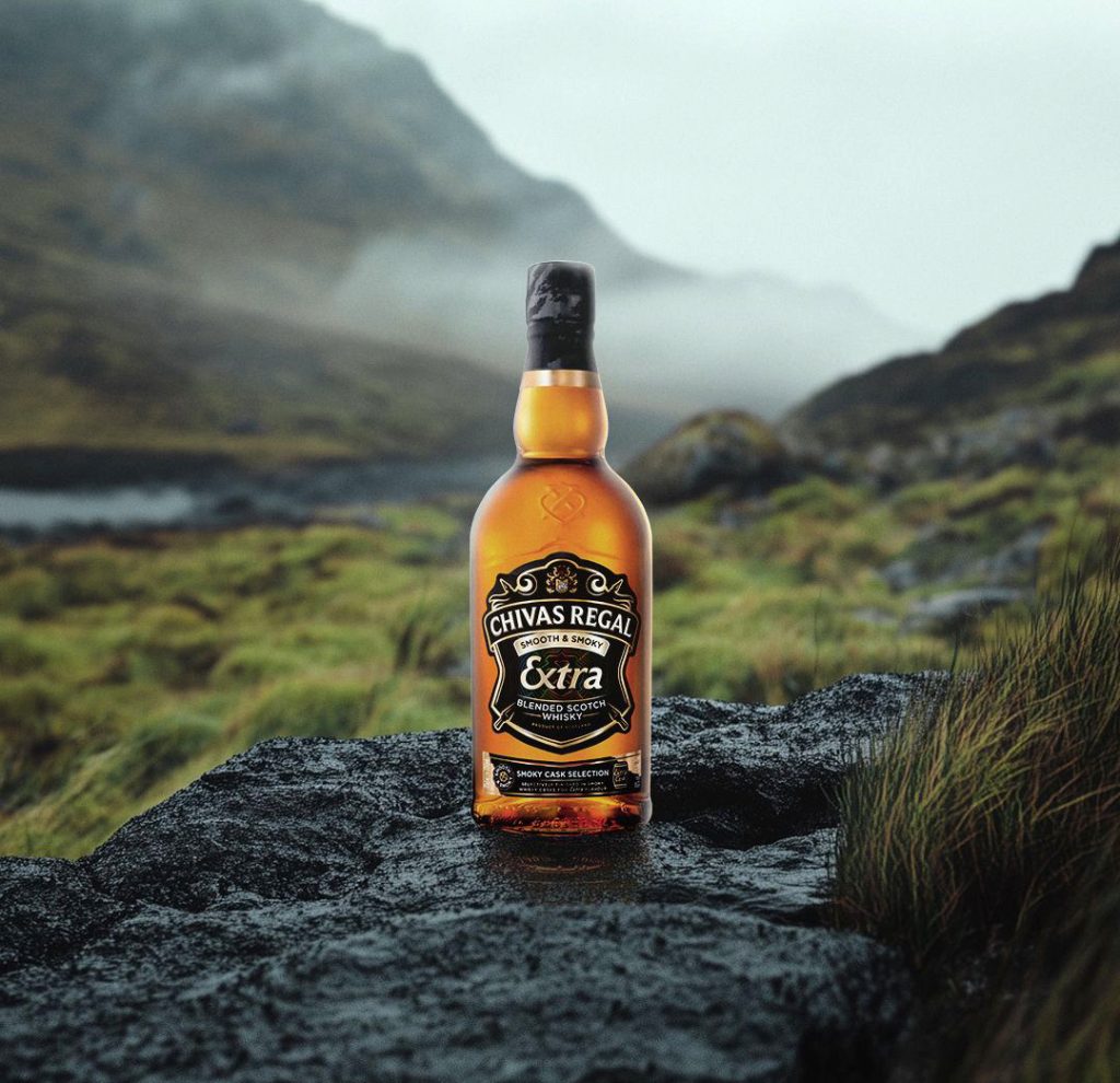 Chivas Regal Extra Smoky - новото уиски с опушен акцент