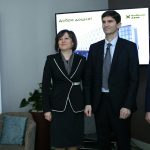 Райфайзенбанк финансови резултати за 2015  Ани Ангелова - Член на Управителния съвет и Изпълнителен директор на Райфайзенбанк Оливер Рьогл - председател на УС на Райфайзенбанк Добромир Добрев - Член на Управителния съвет  на Райфайзенбанк