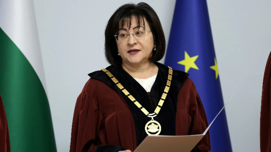 Павлина Панова, председател на Конституционния съд (КС). Възпрепятства се дейността на КС за приключване на делото за изборите