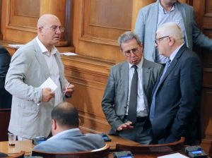 Парламент избор на нов председател на КФН Емил Димитров Йордан Цонев Петър Кънев